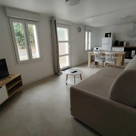 Maisonnette A Etage Appartement *